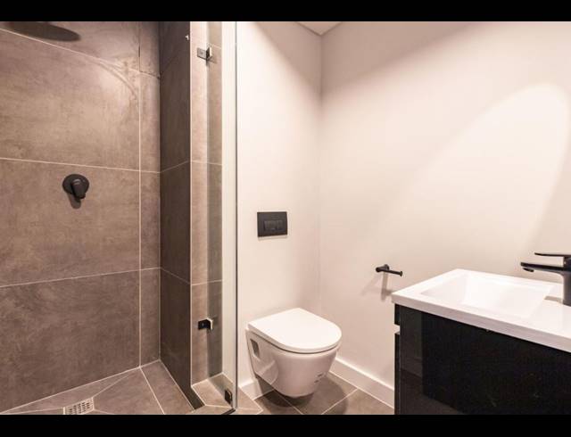 1 bed property to rent in CAPE TOWN CITY CENTRE